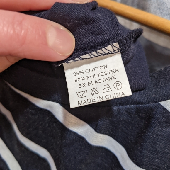 NWOT Shein T - Picture 5 of 5